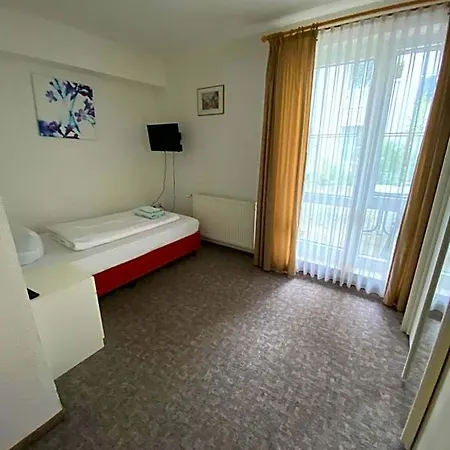 Seehaus فندق هورن باد مينبرغ